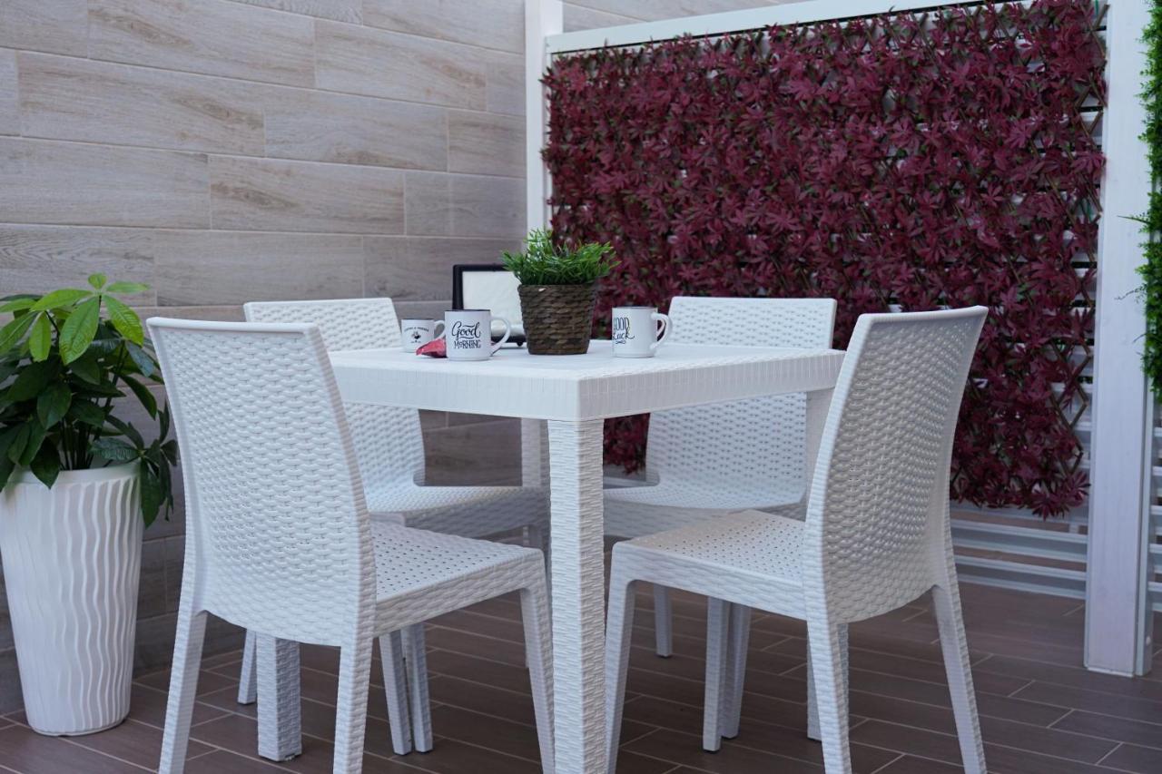 Maison Lion Margherita Di Savoia Ngoại thất bức ảnh